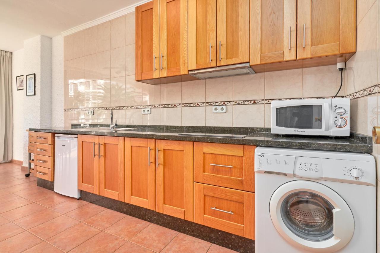 Carabeo 23- Acceso A La Playa Apartment Nerja Ngoại thất bức ảnh
